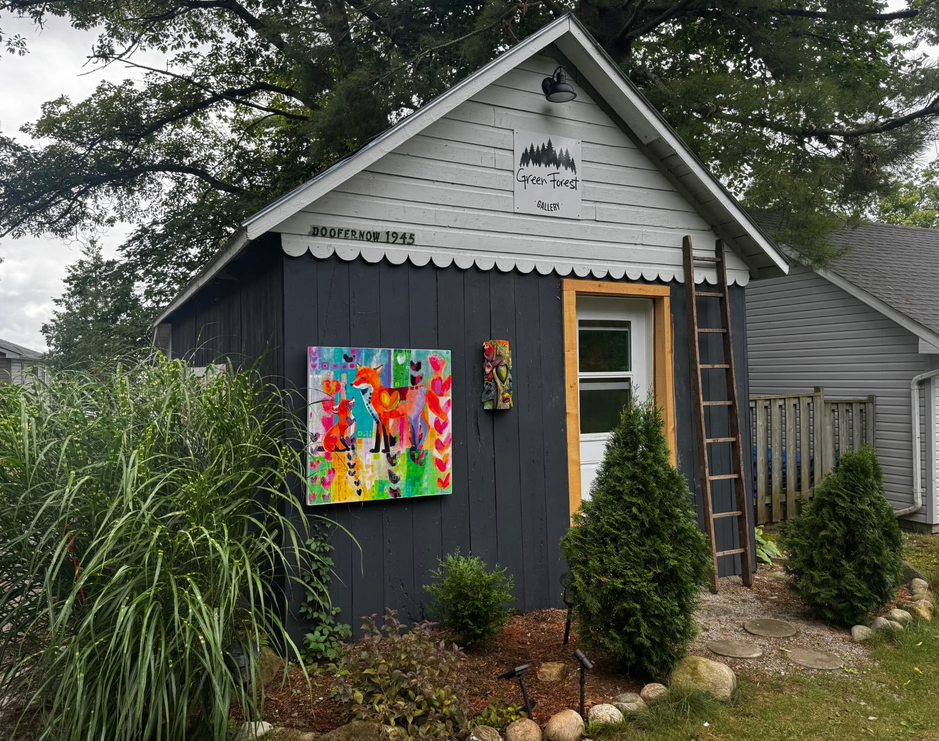 Green Forest Gallery studio on Bass Lake in Oro-Medonte